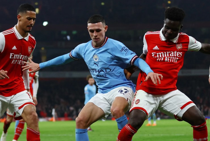 âm điểm sẽ là cuộc chiến giữa Arsenal và Man City