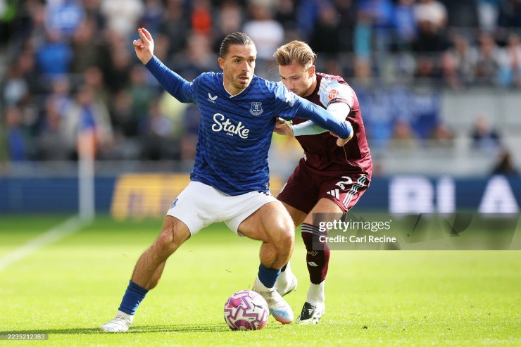 Aston Villa gây thất vọng