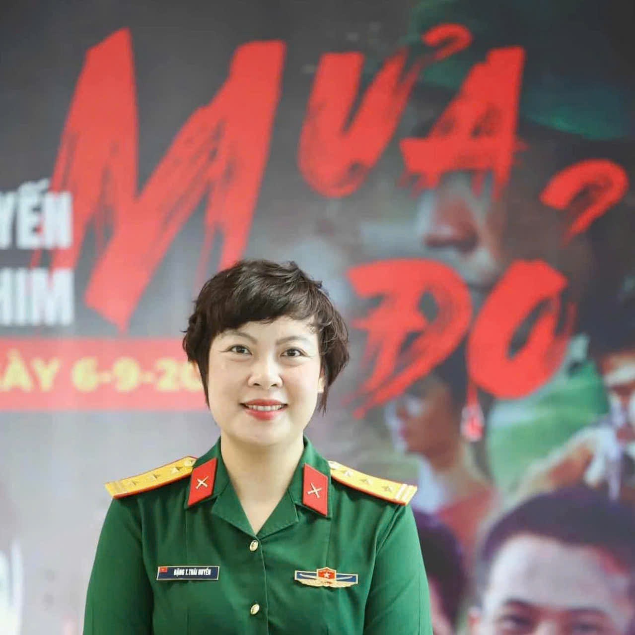 'Mưa đỏ' bất ngờ công bố rời rạp khi vừa đạt doanh thu 700 tỉ đồng - Ảnh 2. Đạo diễn Đặng Thái Huyền tự hào vì cả ê kíp đã hoàn thành nhiệm vụ bằng tất cả nỗ lực và sự tận hiến