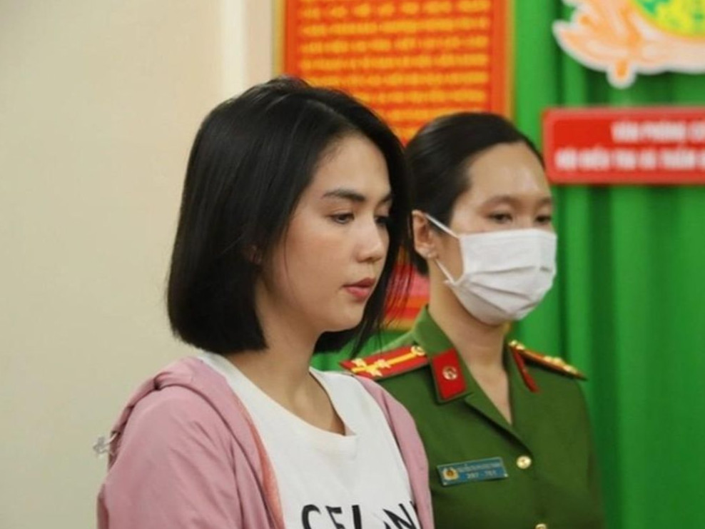 Sau biến cố thu nhập của Ngọc Trinh trên các nền tảng MXH giảm rất nhiều